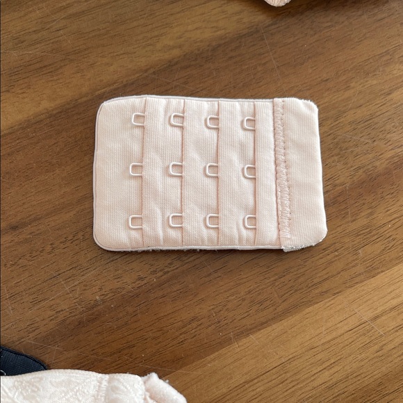 Lot of 3 Kindred Bravely nursing/pumping bras - Picture 5 of 5